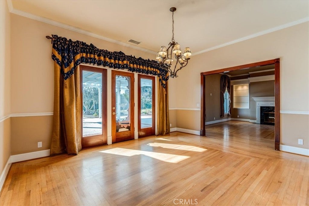 Paso Robles, California, 93446, United States, 4 Bedrooms Bedrooms, ,5 BathroomsBathrooms,Residential,Active,2016421