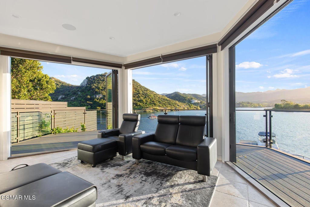 Lake Sherwood, California, 91361, United States, ,4 BathroomsBathrooms,Residential,Active,1820410