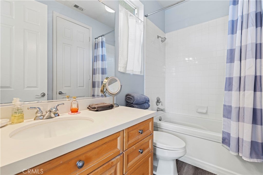 Stevenson Ranch, California, 91381, United States, 5 Bedrooms Bedrooms, ,4 BathroomsBathrooms,Residential,Active,2015851