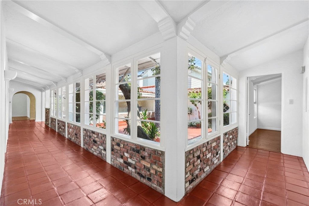 North Hollywood, California, 91602, United States, 3 Bedrooms Bedrooms, ,2 BathroomsBathrooms,Residential,Active,1914796