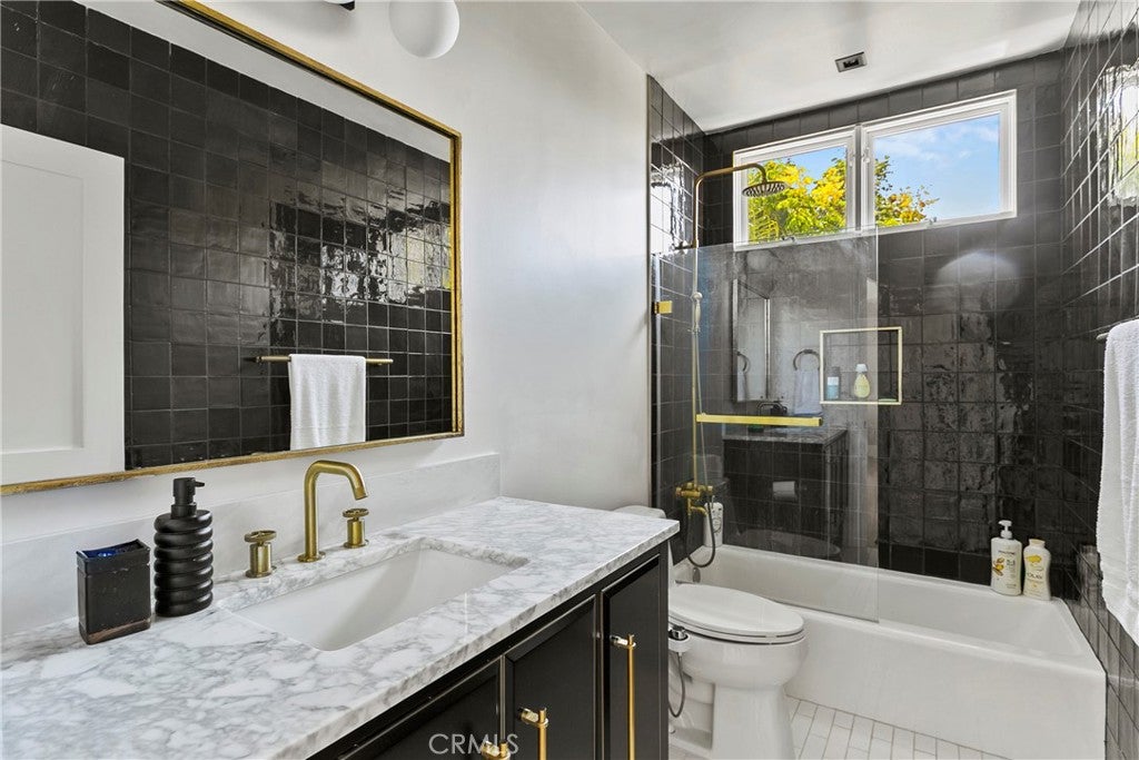 Laguna Niguel, California, 92677, United States, 4 Bedrooms Bedrooms, ,5 BathroomsBathrooms,Residential,Active,1986900