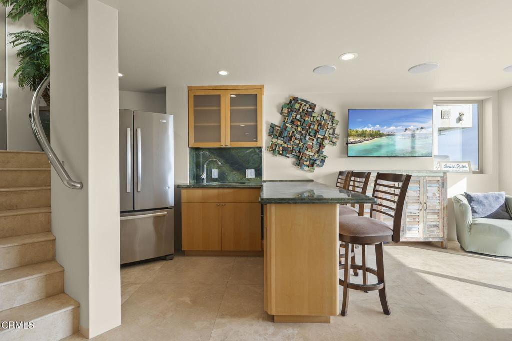 Oxnard, California, 93035, United States, 4 Bedrooms Bedrooms, ,3 BathroomsBathrooms,Residential,Active,2006988