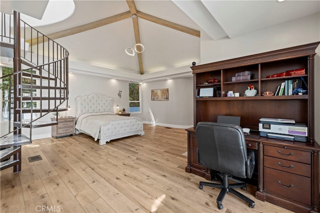 Northridge, California, 91325, United States, 4 Bedrooms Bedrooms, ,4 BathroomsBathrooms,Residential,Active,1936096