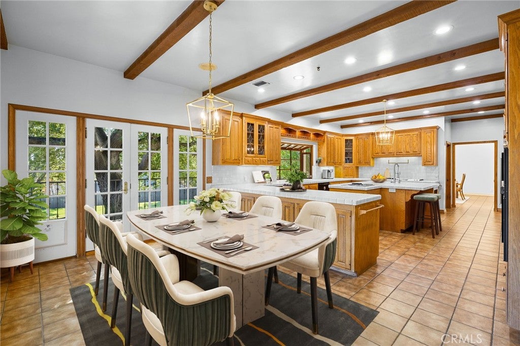 Glendora, California, 91741, United States, 8 Bedrooms Bedrooms, ,7 BathroomsBathrooms,Residential,Active,1900207