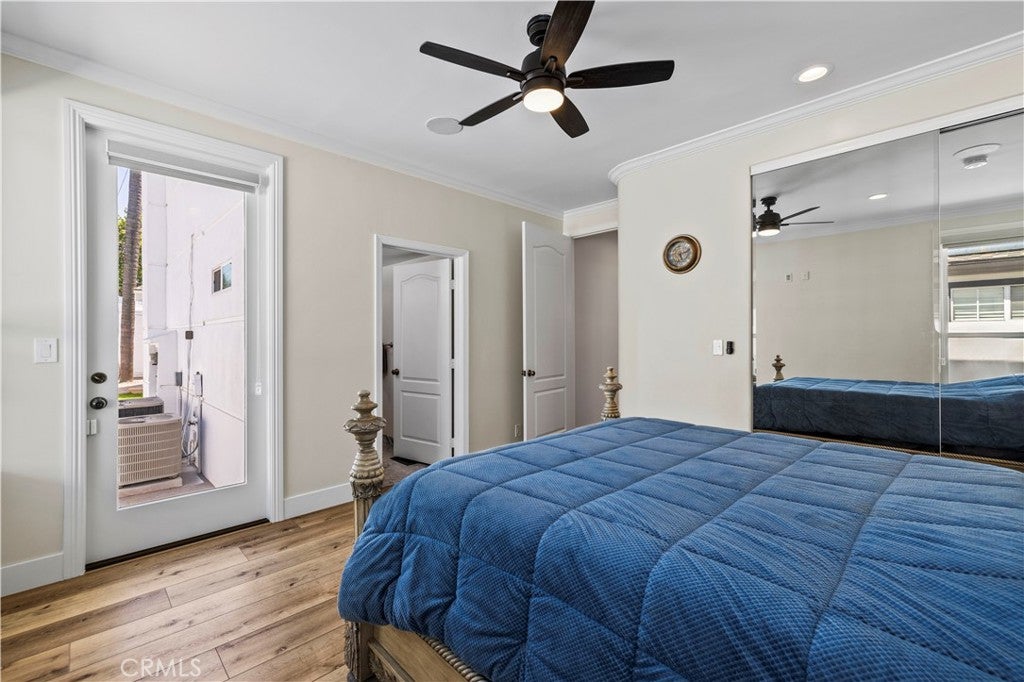 Northridge, California, 91325, United States, 4 Bedrooms Bedrooms, ,4 BathroomsBathrooms,Residential,Active,1936096