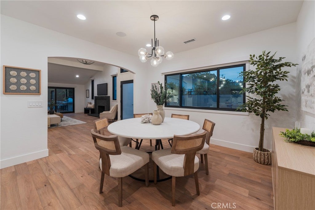 Corona Del Mar, California, 92625, United States, 3 Bedrooms Bedrooms, ,2 BathroomsBathrooms,Residential,Active,1863288