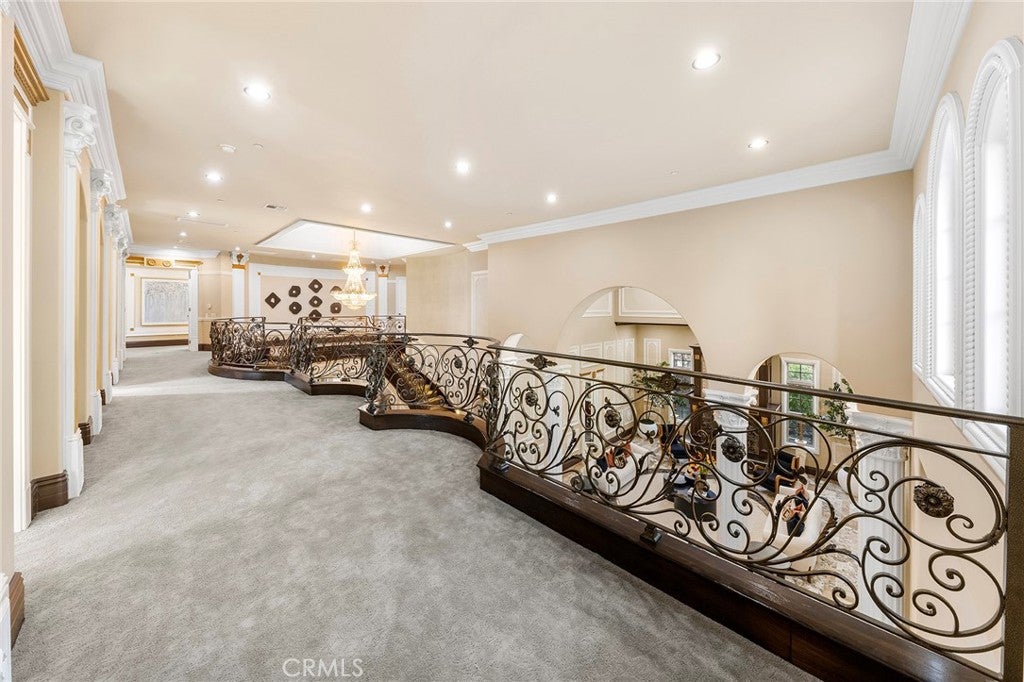 Arcadia, California, 91006, United States, 7 Bedrooms Bedrooms, ,9 BathroomsBathrooms,Residential,Active,1919404
