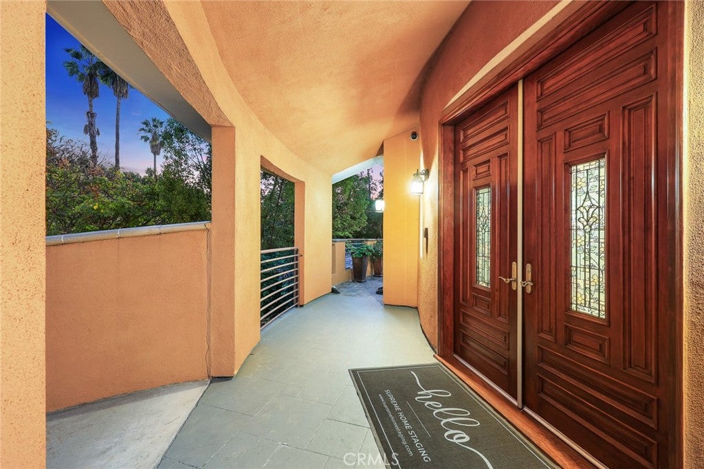 South Pasadena, California, 91030, United States, 4 Bedrooms Bedrooms, ,5 BathroomsBathrooms,Residential,Active,1968417