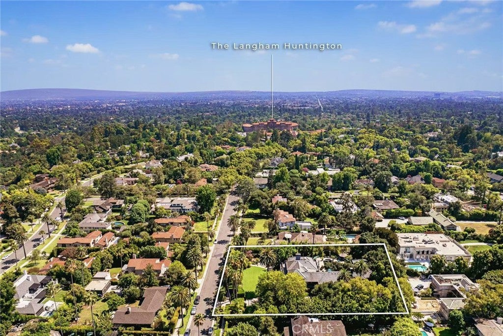 Pasadena, California, 91106, United States, 8 Bedrooms Bedrooms, ,10 BathroomsBathrooms,Residential,Active,1996260