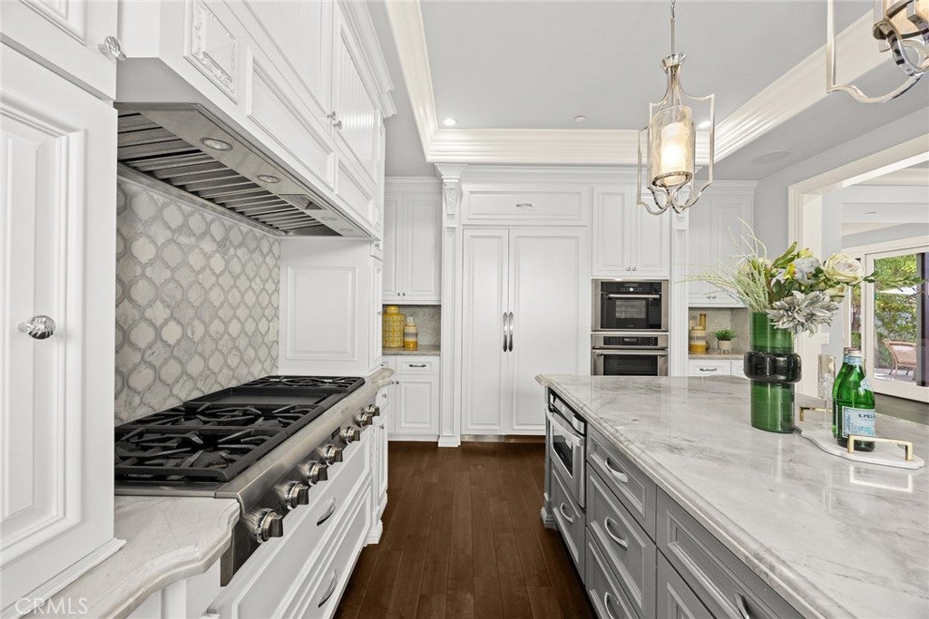 Arcadia, California, 91006, United States, 5 Bedrooms Bedrooms, ,6 BathroomsBathrooms,Residential,Active,1859344