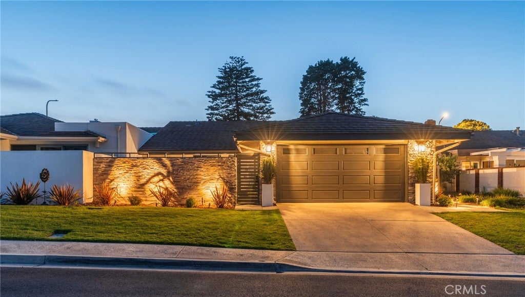 Corona Del Mar, California, 92625, United States, 3 Bedrooms Bedrooms, ,2 BathroomsBathrooms,Residential,Active,2008348