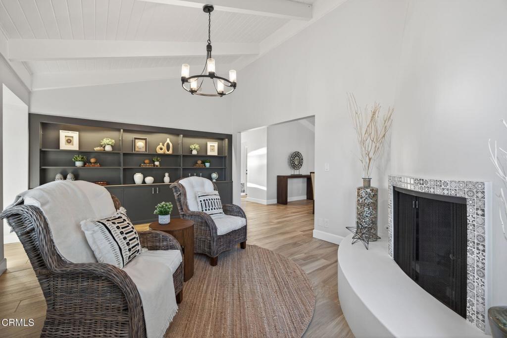 Camarillo, California, 93010, United States, 4 Bedrooms Bedrooms, ,5 BathroomsBathrooms,Residential,Active,1944013