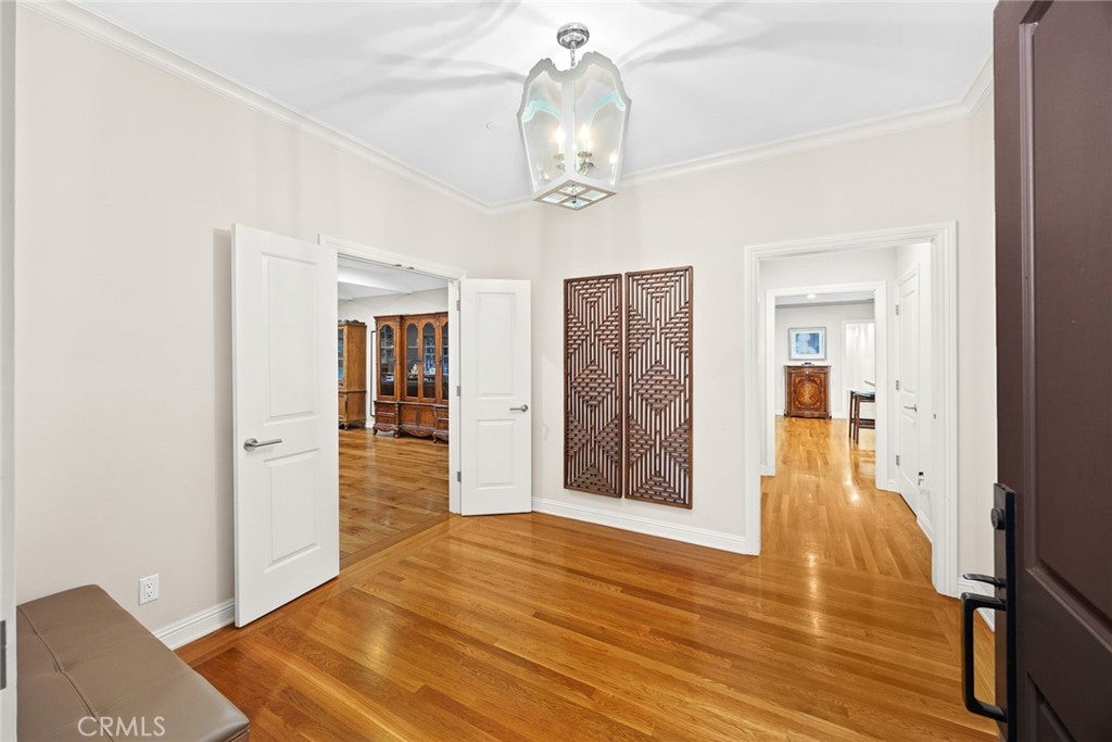 San Marino, California, 91108, United States, 4 Bedrooms Bedrooms, ,5 BathroomsBathrooms,Residential,Active,1999944