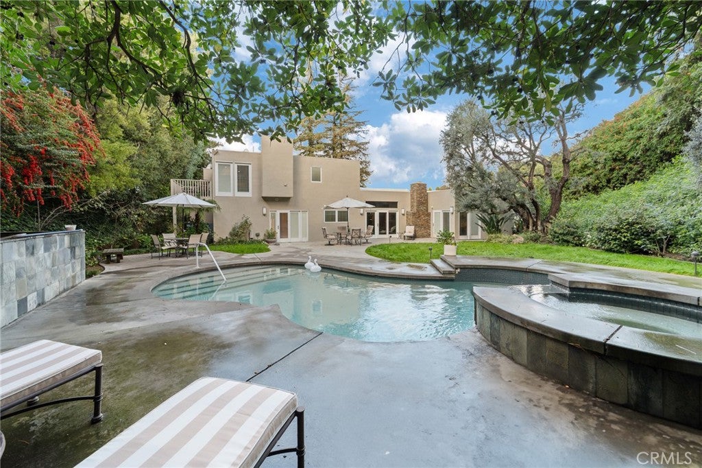 Encino, California, 91436, United States, 6 Bedrooms Bedrooms, ,6 BathroomsBathrooms,Residential,Active,1999920