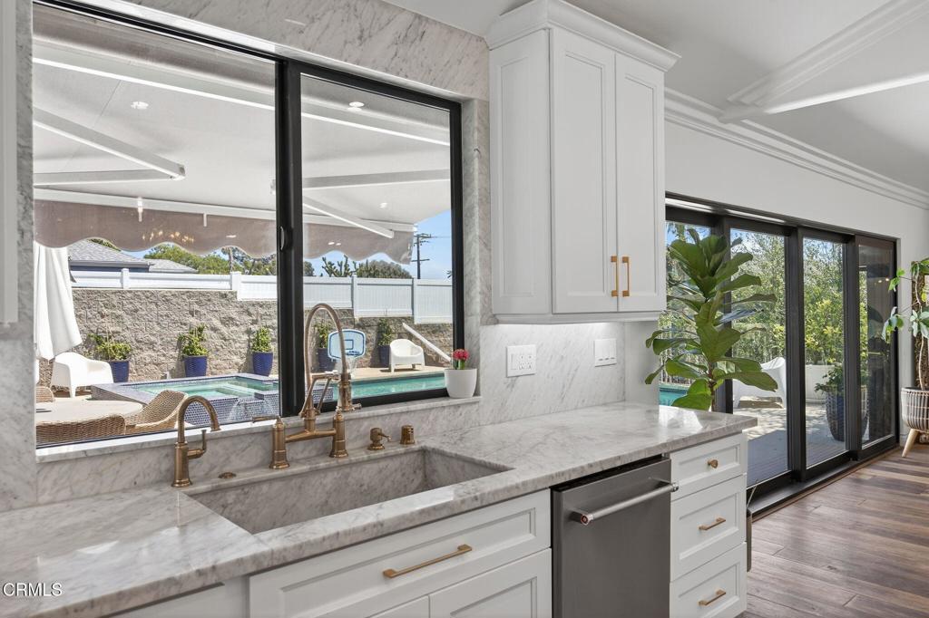 Camarillo, California, 93010, United States, 5 Bedrooms Bedrooms, ,5 BathroomsBathrooms,Residential,Active,1914579
