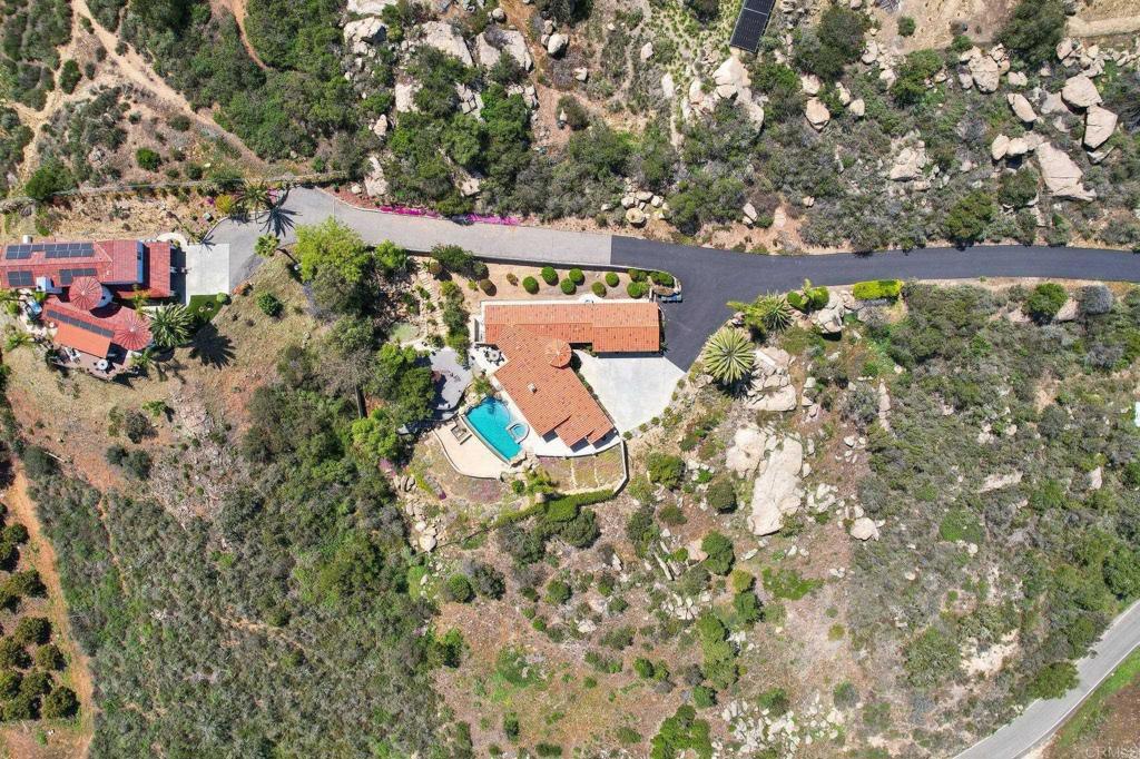Fallbrook, California, 92028, United States, 3 Bedrooms Bedrooms, ,2 BathroomsBathrooms,Residential,Pending,1929395