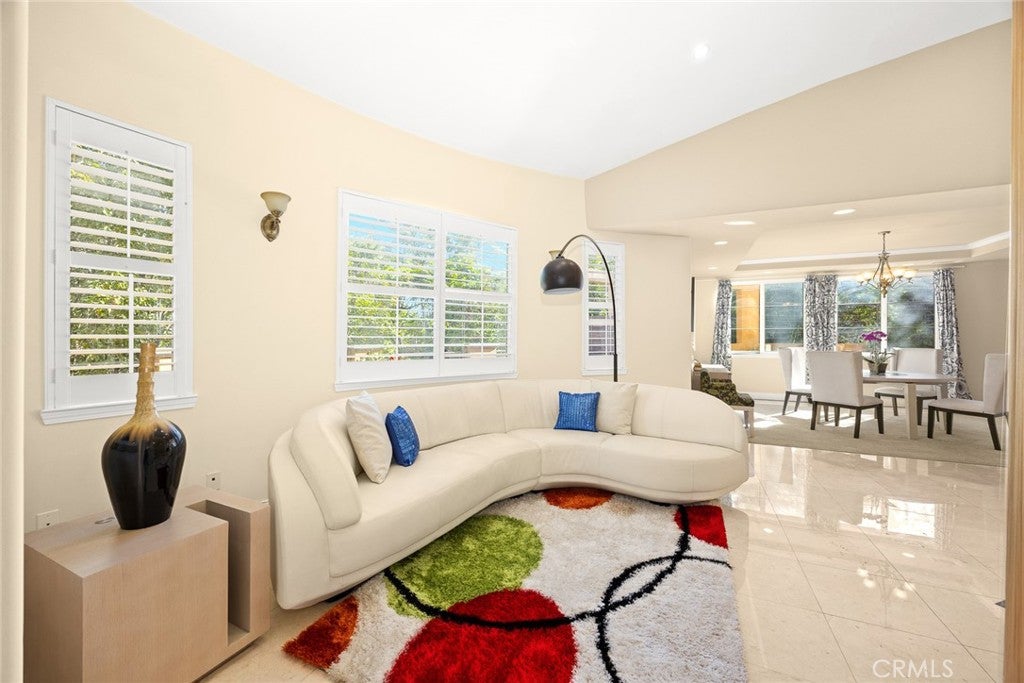 South Pasadena, California, 91030, United States, 4 Bedrooms Bedrooms, ,5 BathroomsBathrooms,Residential,Active,1905130