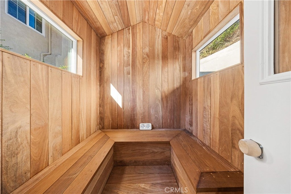 Walnut, California, 91789, United States, 5 Bedrooms Bedrooms, ,7 BathroomsBathrooms,Residential,Active,1903230