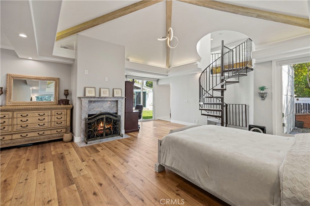 Northridge, California, 91325, United States, 4 Bedrooms Bedrooms, ,4 BathroomsBathrooms,Residential,Active,1936096