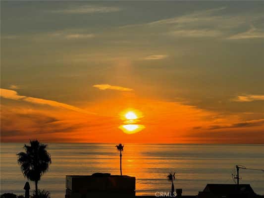 2531 MYRTLE AVE, HERMOSA BEACH, CA 90254, photo 2 of 31