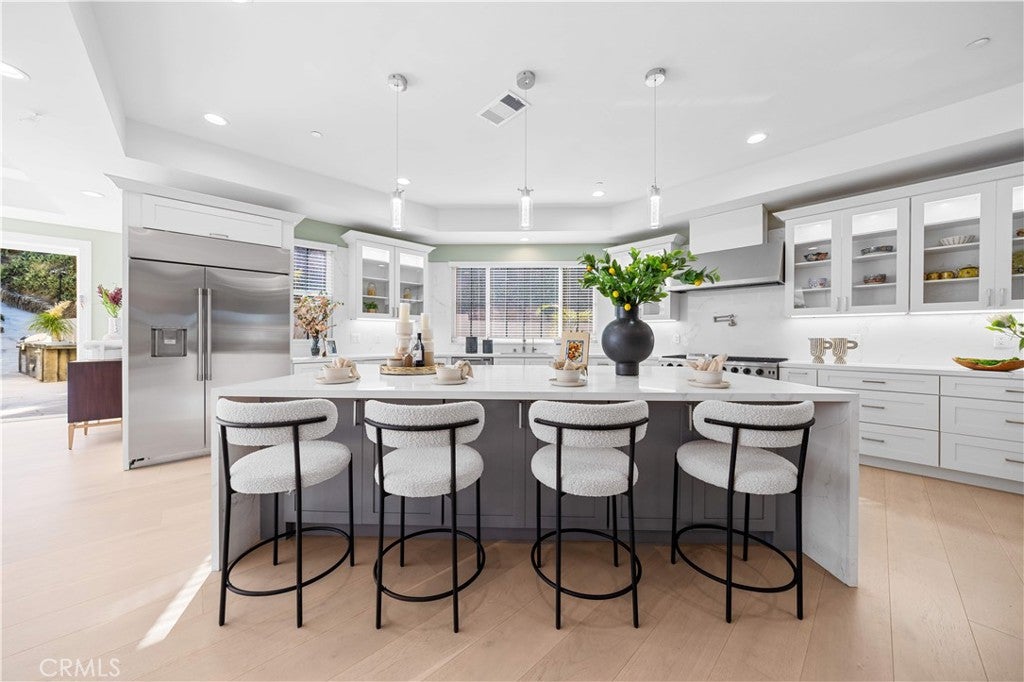 Walnut, California, 91789, United States, 5 Bedrooms Bedrooms, ,7 BathroomsBathrooms,Residential,Active,1903230