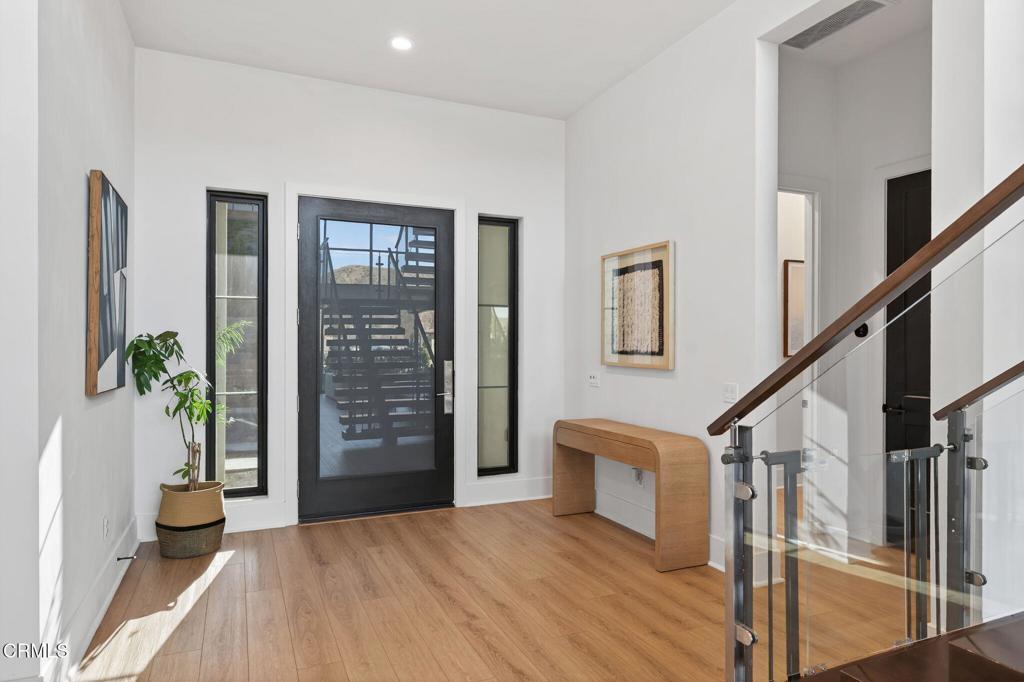 Porter Ranch, California, 91326, United States, 5 Bedrooms Bedrooms, ,6 BathroomsBathrooms,Residential,Active,1965808