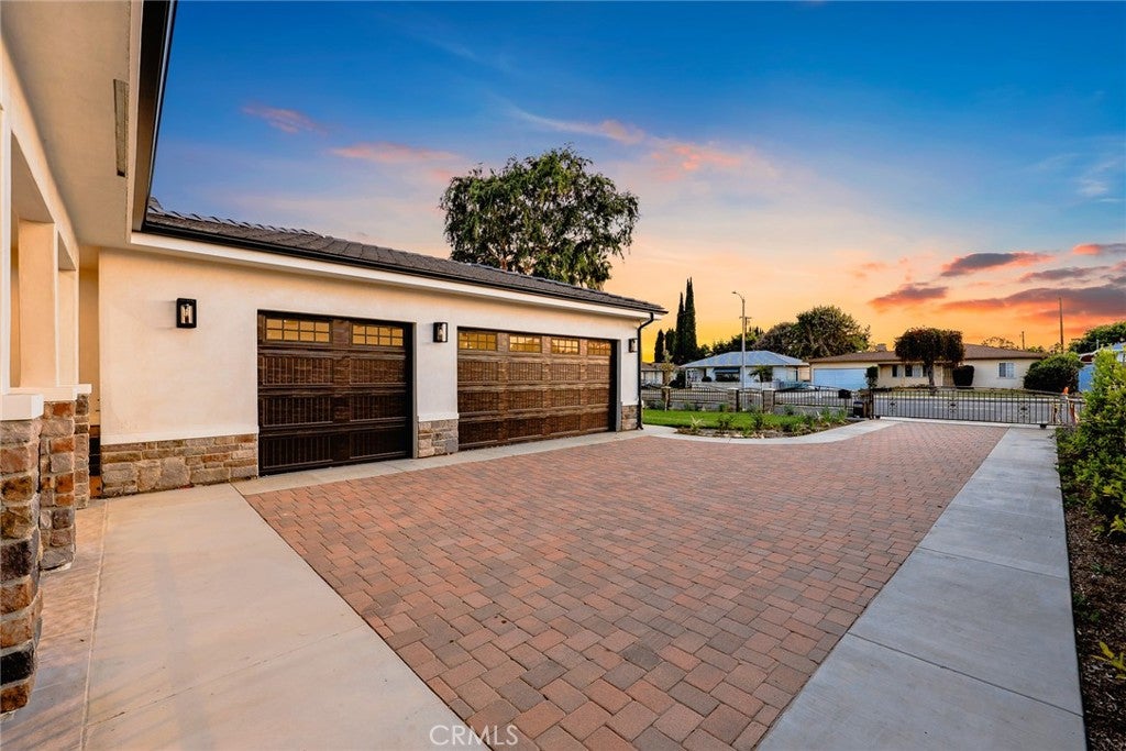 Temple City, California, 91780, United States, 5 Bedrooms Bedrooms, ,6 BathroomsBathrooms,Residential,Active,1889362