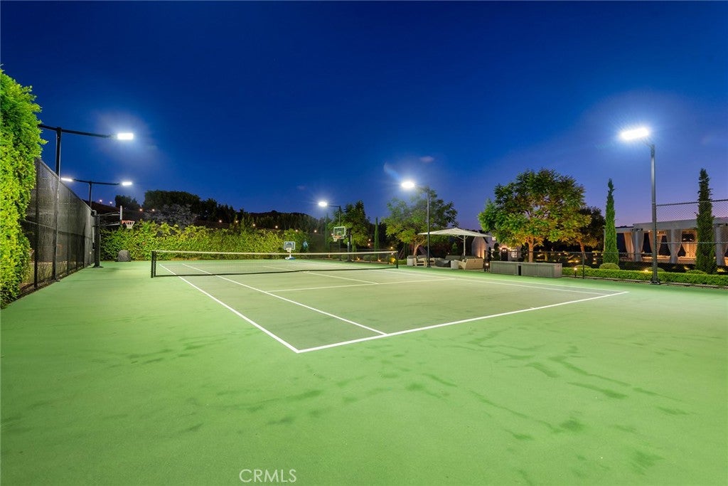 Los Angeles, California, 90077, United States, 8 Bedrooms Bedrooms, ,12 BathroomsBathrooms,Residential,Active,1905105