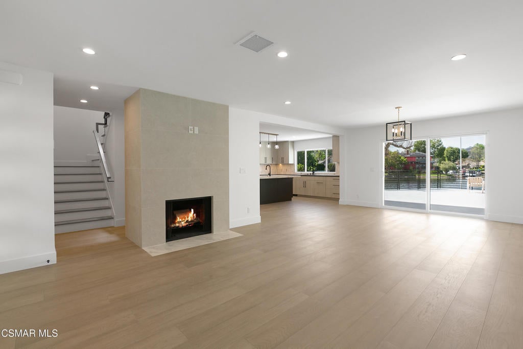 Westlake Village, California, 91361, United States, 3 Bedrooms Bedrooms, ,3 BathroomsBathrooms,Residential,Active,2031761