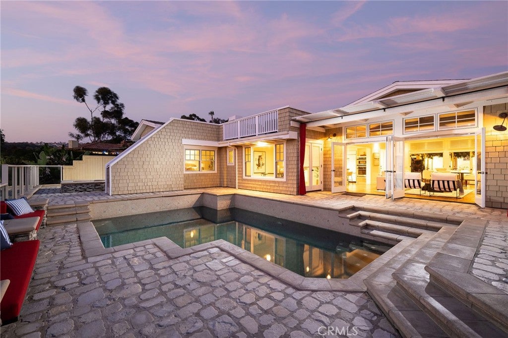 Corona Del Mar, California, 92625, United States, 4 Bedrooms Bedrooms, ,3 BathroomsBathrooms,Residential,Active,1871240