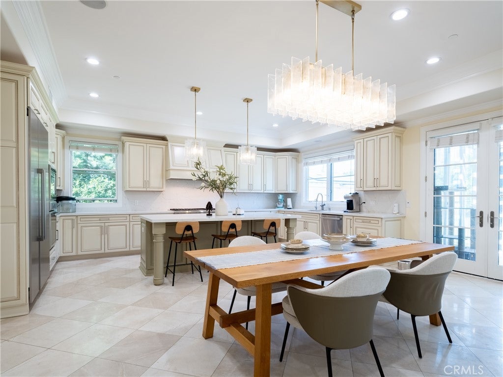 Arcadia, California, 91006, United States, 6 Bedrooms Bedrooms, ,7 BathroomsBathrooms,Residential,Active,1936439