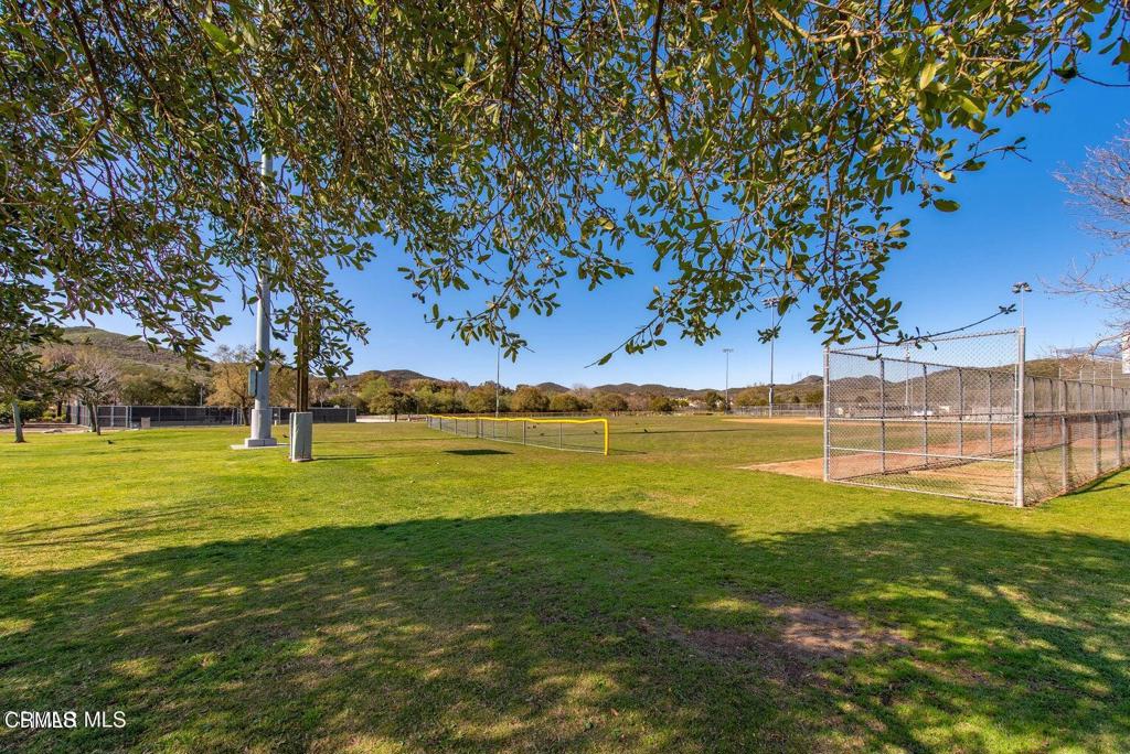 Newbury Park, California, 91320, United States, 5 Bedrooms Bedrooms, ,5 BathroomsBathrooms,Residential,Active,1914613