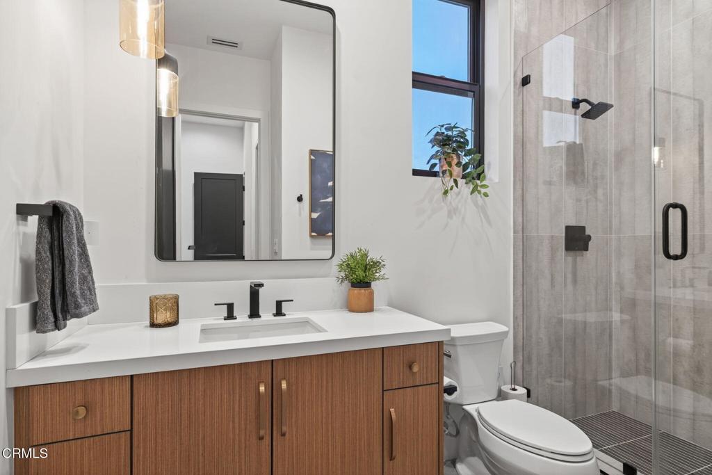 Porter Ranch, California, 91326, United States, 5 Bedrooms Bedrooms, ,6 BathroomsBathrooms,Residential,Active,1965808