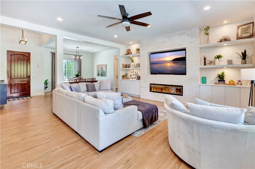 Indio, California, 92201, United States, 6 Bedrooms Bedrooms, ,5 BathroomsBathrooms,Residential,Active,1880350