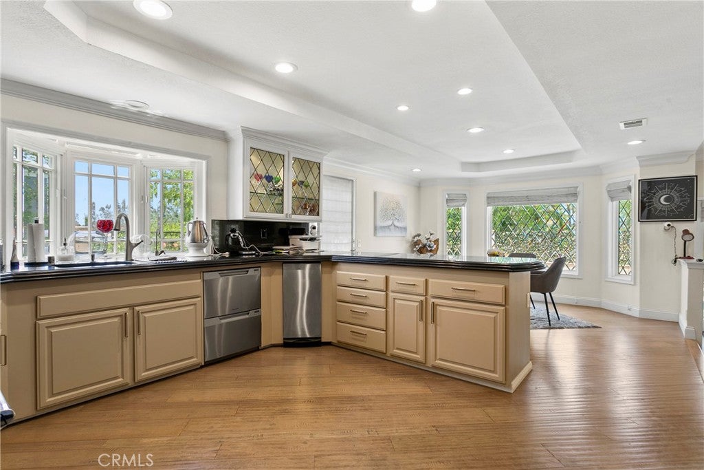 Laguna Hills, California, 92653, United States, 4 Bedrooms Bedrooms, ,3 BathroomsBathrooms,Residential,Active,1986896