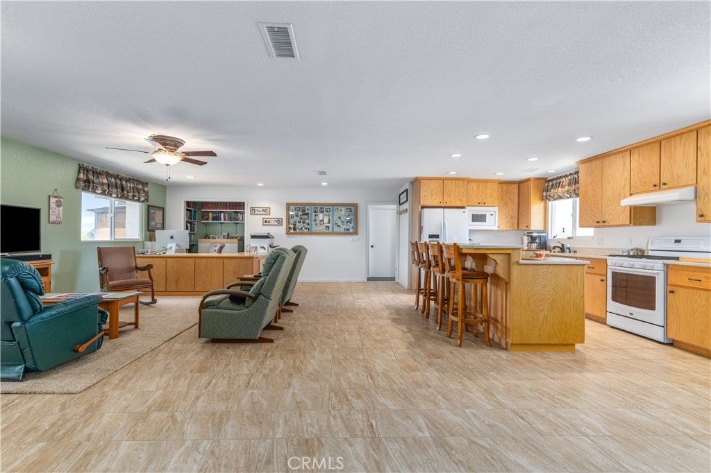 Paso Robles, California, 93446, United States, ,3 BathroomsBathrooms,Residential,Active,1853275