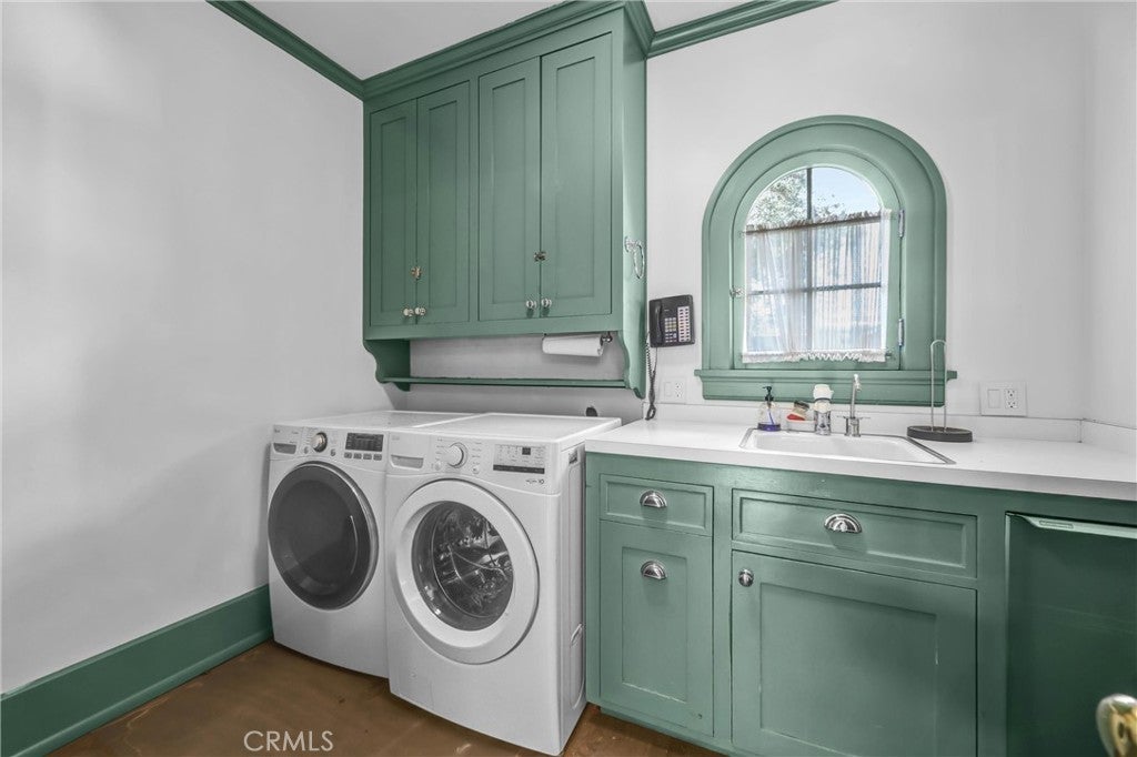 Pasadena, California, 91106, United States, 8 Bedrooms Bedrooms, ,10 BathroomsBathrooms,Residential,Active,1996260