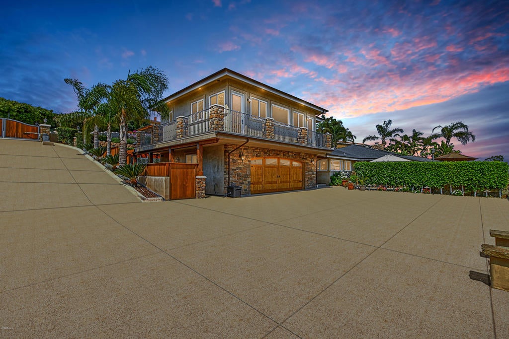 Ventura, California, 93003, United States, 4 Bedrooms Bedrooms, ,4 BathroomsBathrooms,Residential,Active,1944051