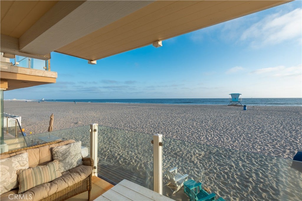 Oxnard, California, 93035, United States, ,4 BathroomsBathrooms,Residential,Active,1839447