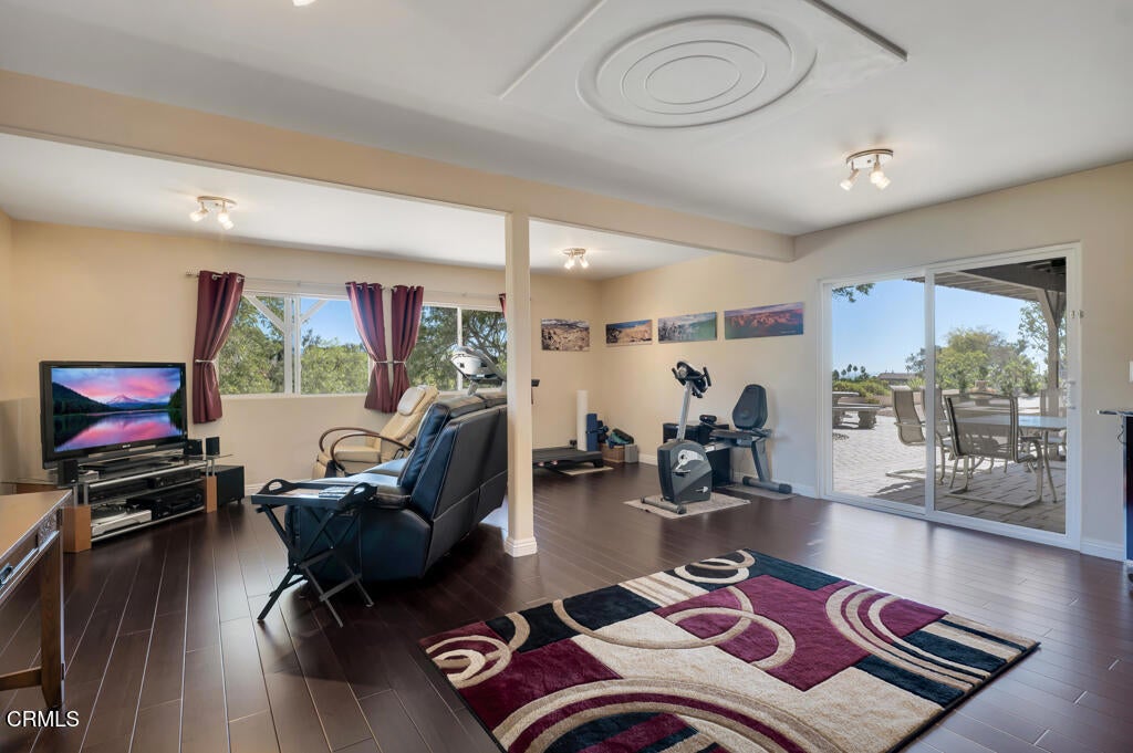 Camarillo, California, 93010, United States, 4 Bedrooms Bedrooms, ,6 BathroomsBathrooms,Residential,Active,1987228