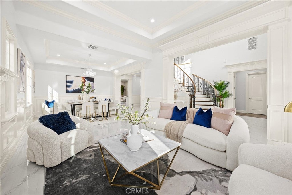 Temple City, California, 91780, United States, 5 Bedrooms Bedrooms, ,6 BathroomsBathrooms,Residential,Active,1889362