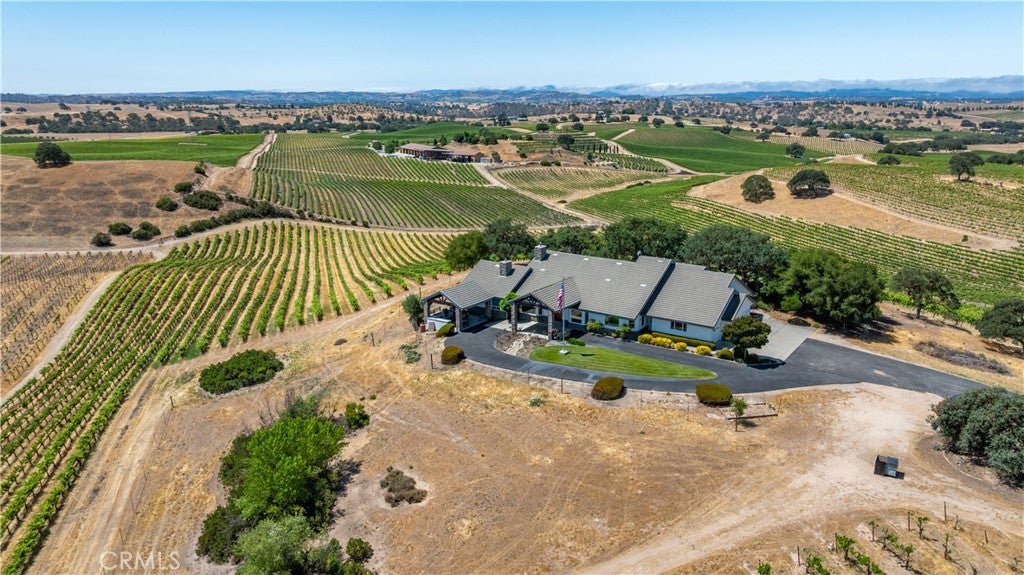 Paso Robles, California, 93446, United States, 7 Bedrooms Bedrooms, ,6 BathroomsBathrooms,Residential,Active,1919055