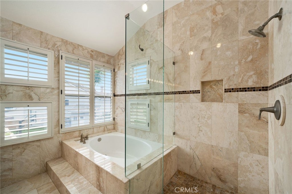 Cypress, California, 90630, United States, 4 Bedrooms Bedrooms, ,4 BathroomsBathrooms,Residential,Active,1945840