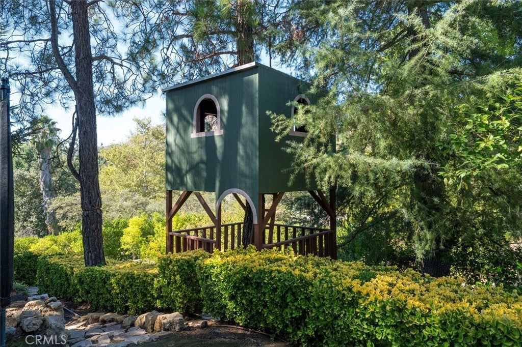 Agoura Hills, California, 91301, United States, 4 Bedrooms Bedrooms, ,5 BathroomsBathrooms,Residential,Active,1966025