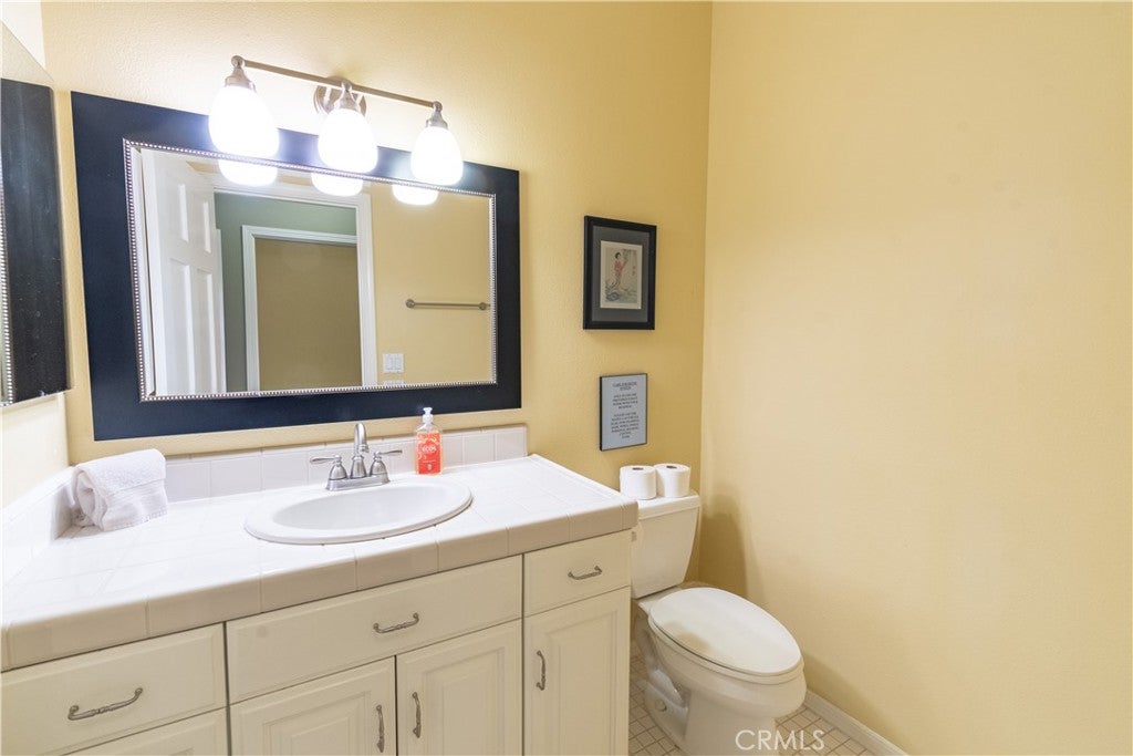 Paso Robles, California, 93446, United States, 5 Bedrooms Bedrooms, ,6 BathroomsBathrooms,Residential,Active,1821961