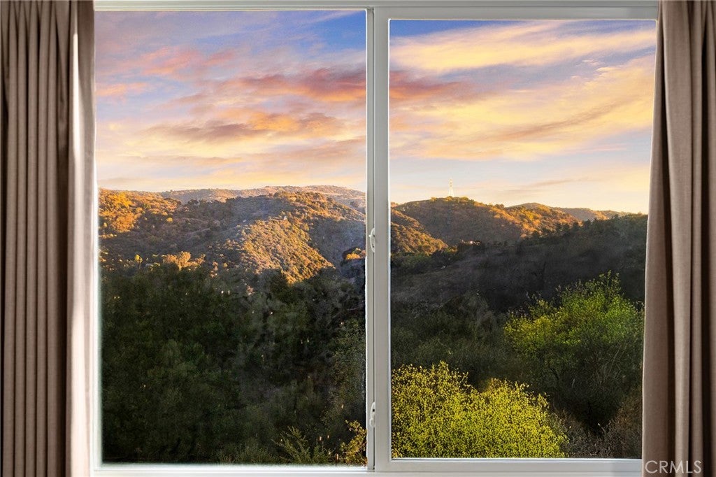 Chino Hills, California, 91709, United States, 5 Bedrooms Bedrooms, ,6 BathroomsBathrooms,Residential,Active,1986885