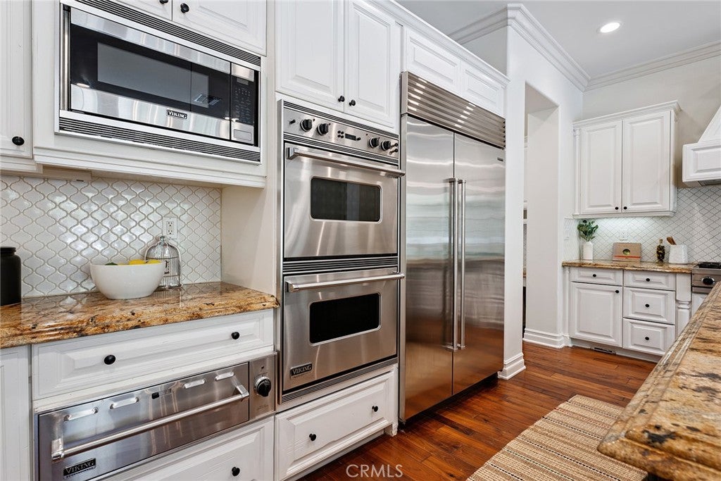 Calabasas, California, 91302, United States, 5 Bedrooms Bedrooms, ,6 BathroomsBathrooms,Residential,Active,1929471