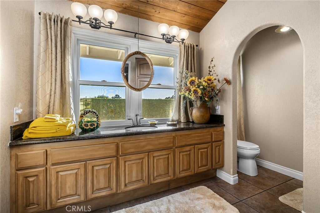 La Verne, California, 91750, United States, 3 Bedrooms Bedrooms, ,3 BathroomsBathrooms,Residential,Active,1963390