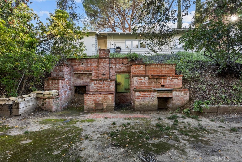 Ojai, California, 93023, United States, 4 Bedrooms Bedrooms, ,4 BathroomsBathrooms,Residential,Active,2000225