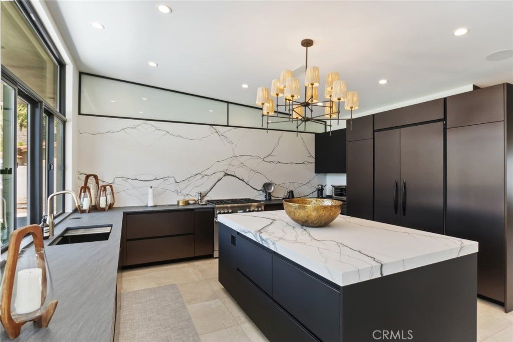 Palm Springs, California, 92264, United States, 4 Bedrooms Bedrooms, ,5 BathroomsBathrooms,Residential,Active,1999334